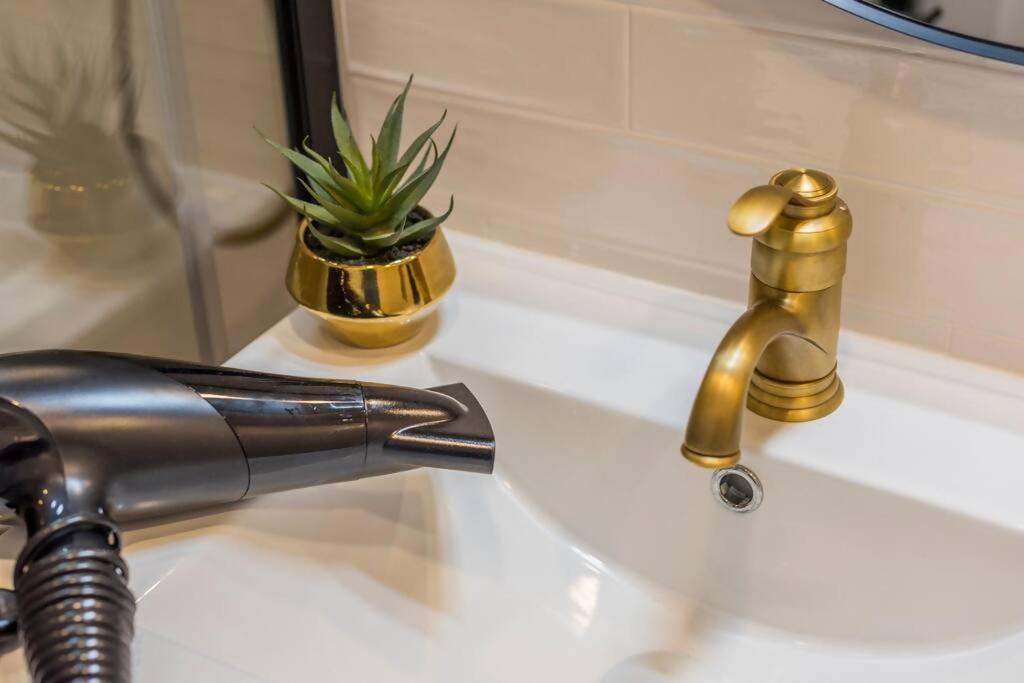 New Apt In The Heart Of Madrid Ngoại thất bức ảnh